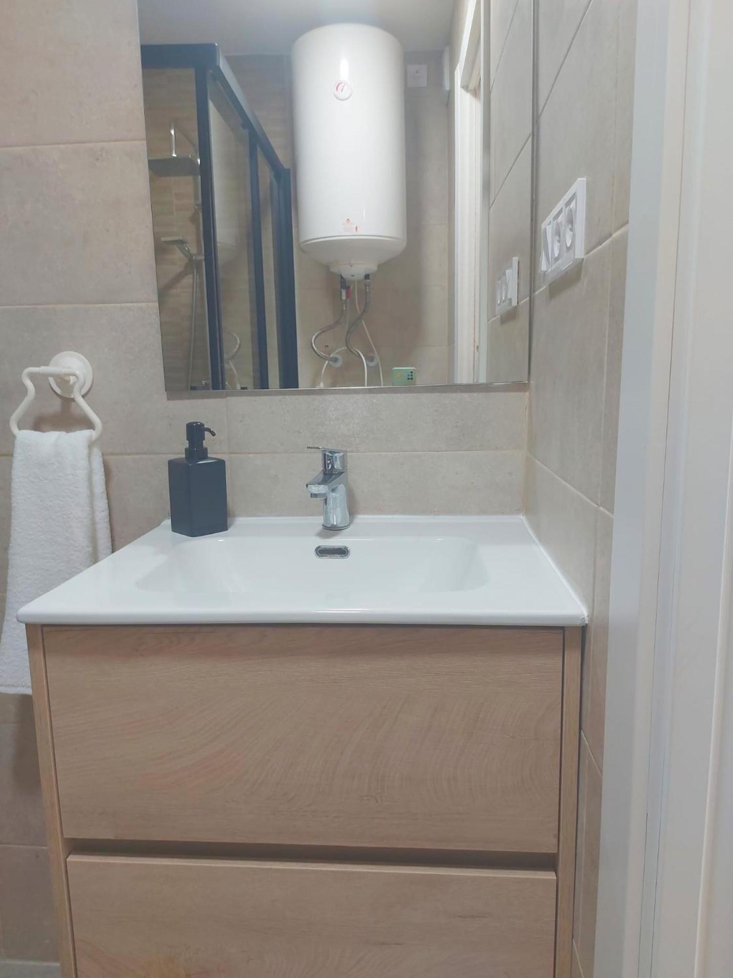Estudio Luminoso En Puerto Marina Benalmádena Eksteriør bilde